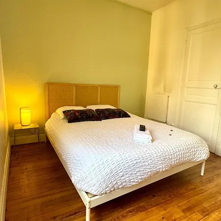 Apartamento L'écrin Sévigné - Wi-fi&near Train Station *